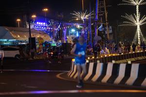 BIB: 
                            <button type="button" onclick="openModal(21251127)" class="btn btn-primary btn-sm float-right btn-popup" data-toggle="modal" data-target=".modal-high-quality">
                        <i class="fas fa-shopping-cart"></i> Add to Cart
                    </button>
                                            <button type="button" onclick="isThisMe(21251127, true)" class="btn btn-success btn-sm float-right btn-popup btn-isme hidden" data-toggle="tooltip" data-placement="bottom" title="นี่คือรูปของคุณใช่ไหม คลิกที่นี่เพื่อเอาเข้าอัลบั้ม">
                        <i class="fas fa-plus"></i> Add to album
                    </button>
                    <button type="button" onclick="isThisMe(21251127, false)" class="btn btn-warning btn-sm float-right btn-popup btn-isnotme hidden">
                        <i class="fas fa-ban"></i> Remove from album
                    </button>